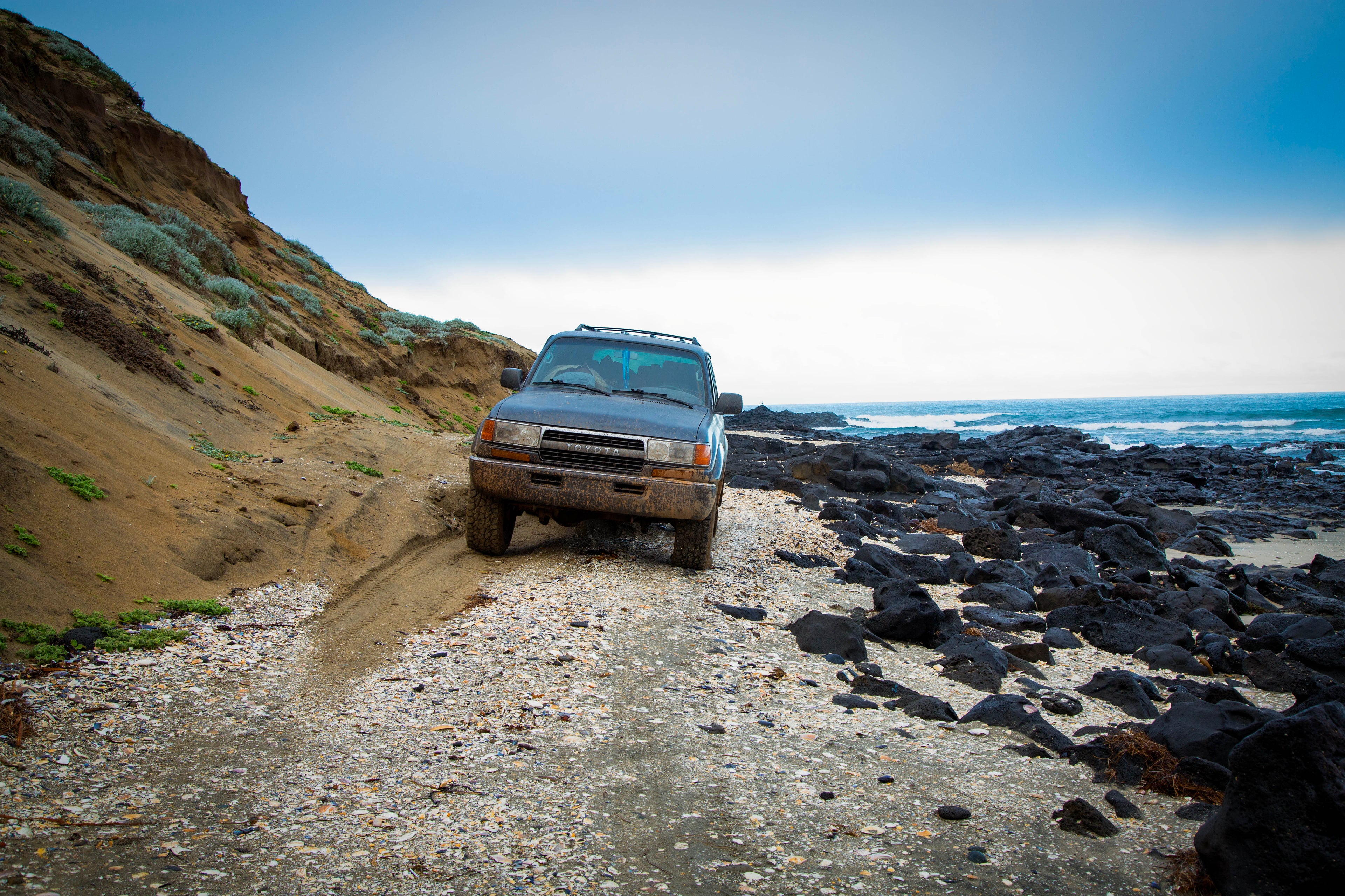Into the Lava Coast: Chasing Horizons in a 1991 Land Cruiser FJ80