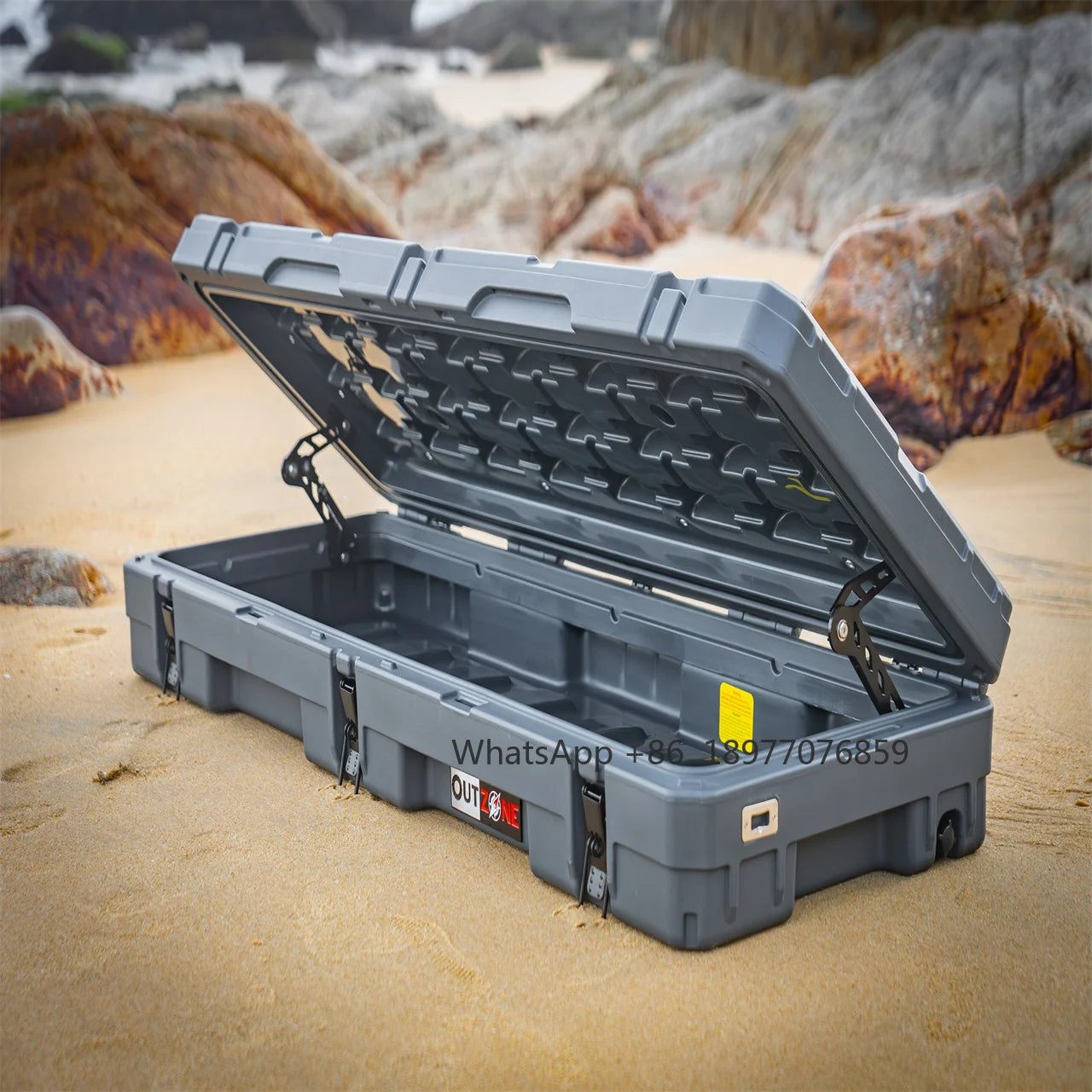 Outdoor Polyethylene Overland Weatherproof Tool Box 83L