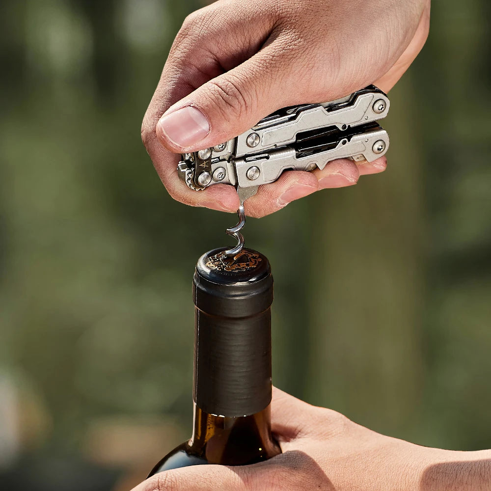 SOG PowerLitre 19-in-1 Professional Pocket Multitool