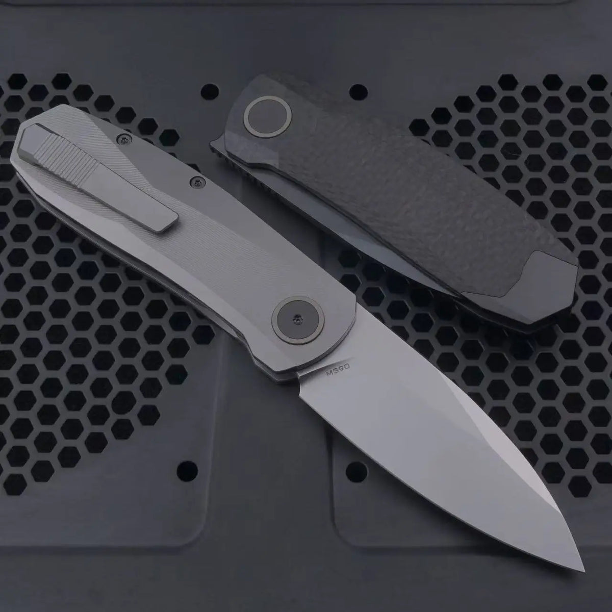 Venom Faintgleam M390 Folding Stainless Pocketknife