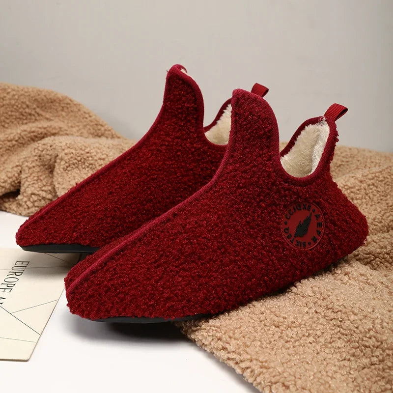Mens Wintertime Indoor Plushlined Lightweight Slippers
