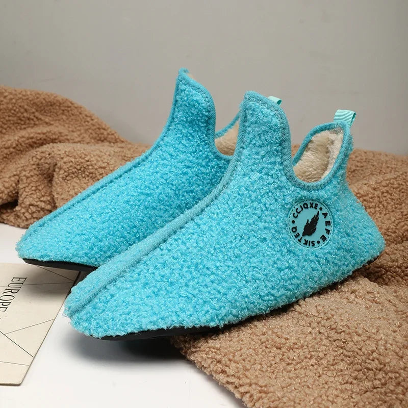Mens Wintertime Indoor Plushlined Lightweight Slippers