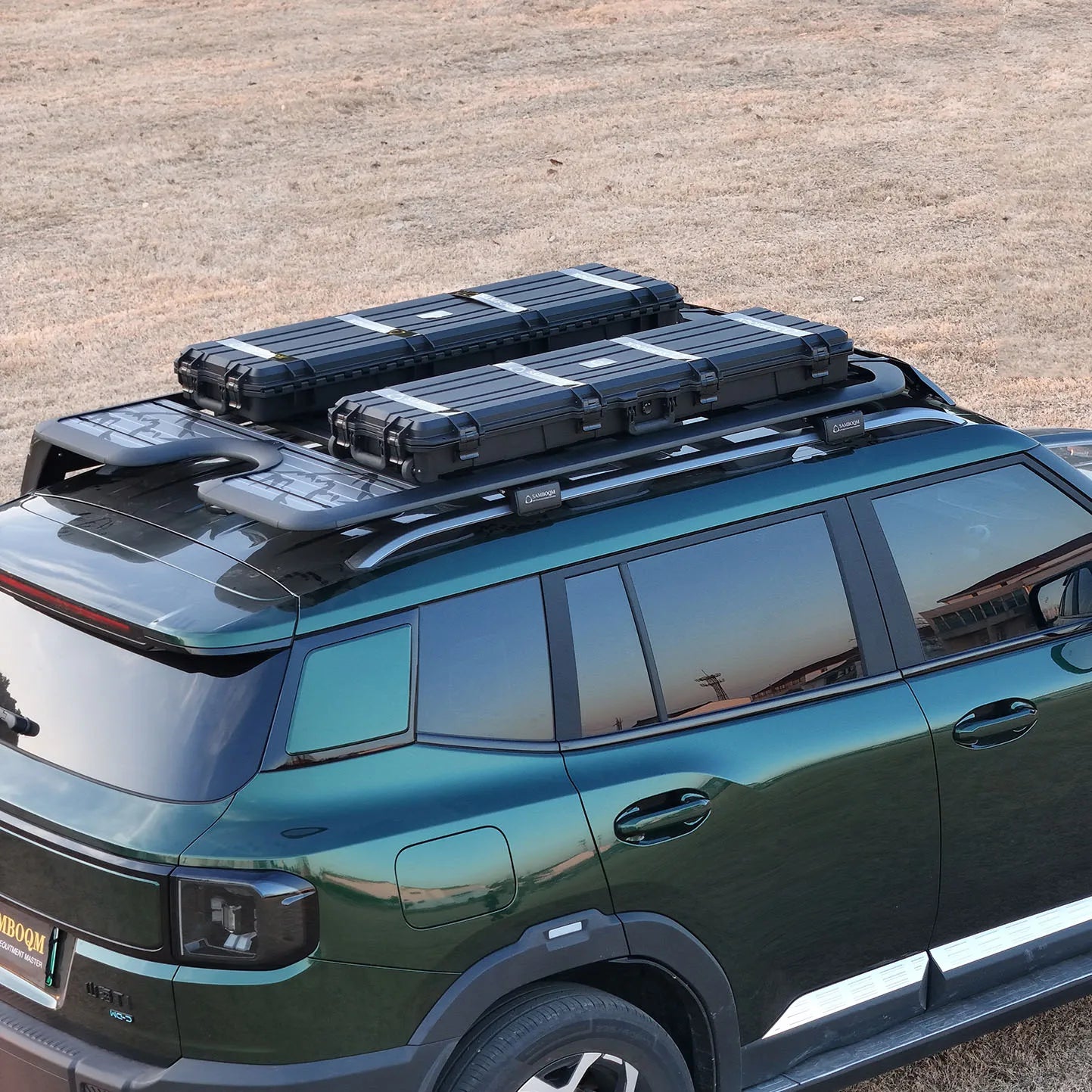 Lockable 48L Overland Rooftop Cargo Carrier System