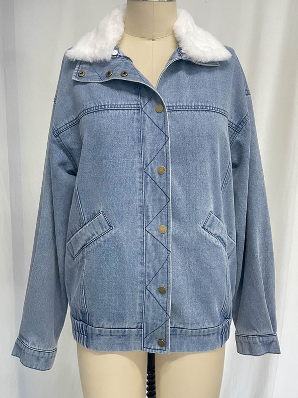 Cozy Fall & Winter Denim Jacket with Plush Fur Collar and Double Pockets